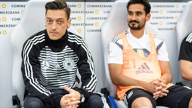 Fußball-WM 2018: Chefansage: Manuel Neuer beendet Diskussion um Mesut Özil und Ilkay Gündogan
